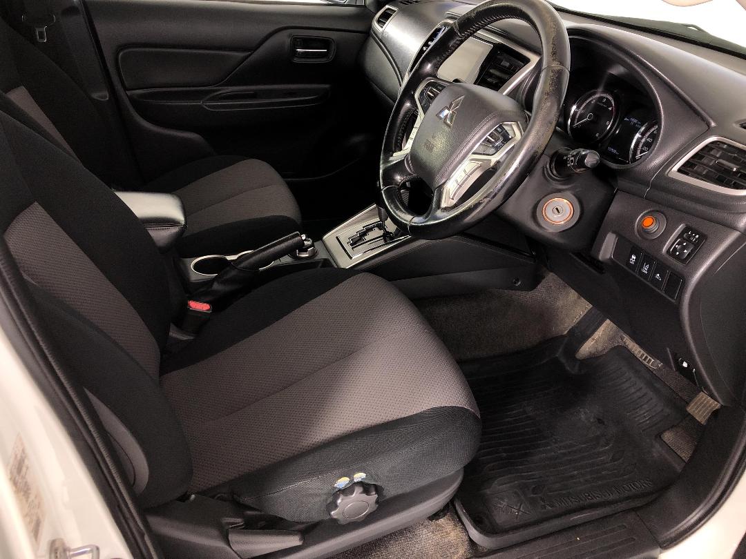 Photo '16' of Mitsubishi Triton Photo '16' of Mitsubishi Triton