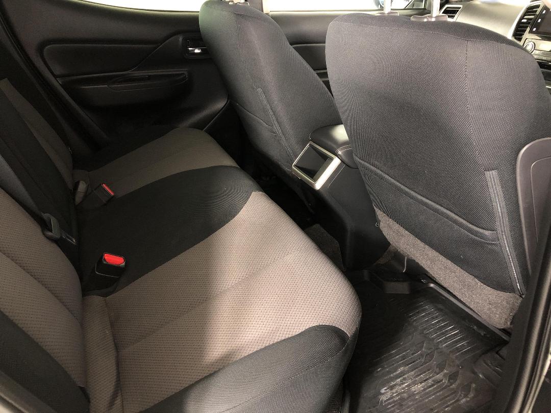 Photo '20' of Mitsubishi Triton Photo '20' of Mitsubishi Triton