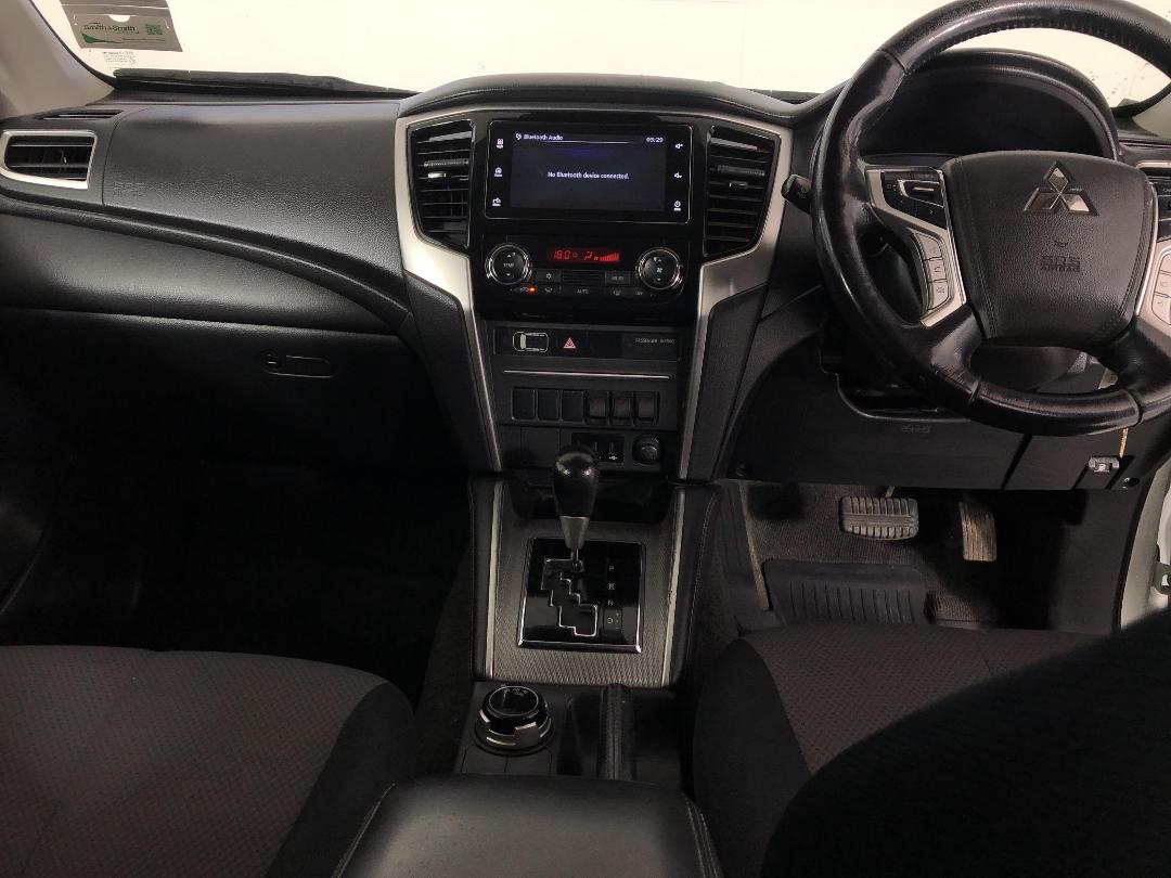 Photo '17' of Mitsubishi Triton Photo '17' of Mitsubishi Triton