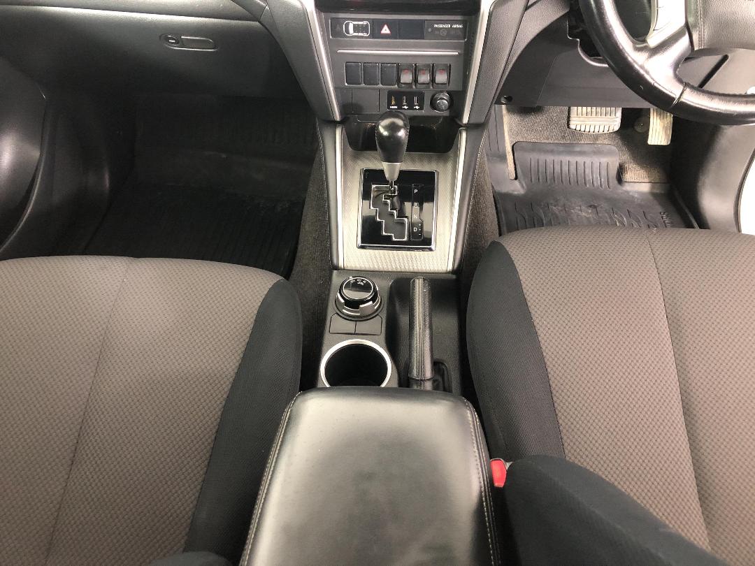 Photo '18' of Mitsubishi Triton Photo '18' of Mitsubishi Triton