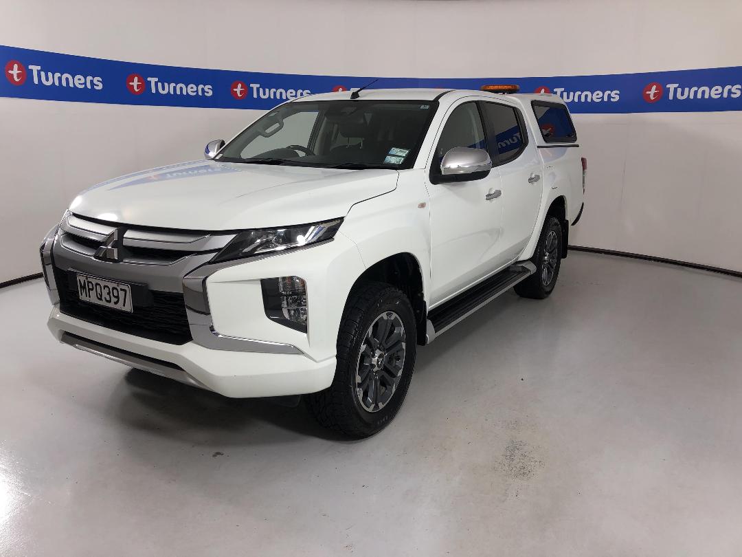 Photo '4' of Mitsubishi Triton