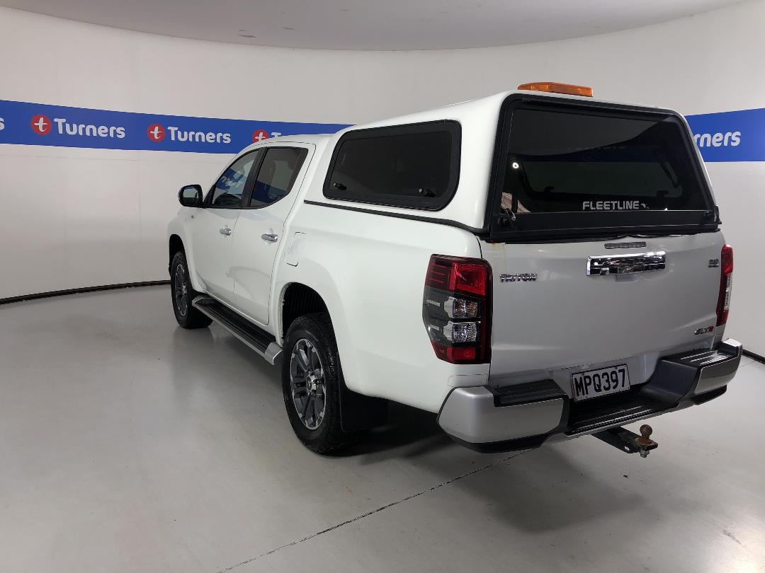 Photo '5' of Mitsubishi Triton