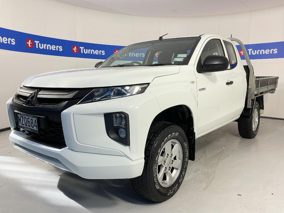 Photo '4' of Mitsubishi Triton