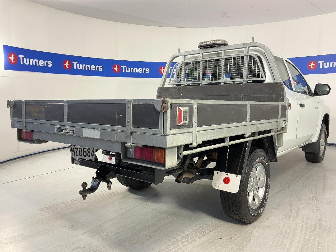 Photo '7' of Mitsubishi Triton