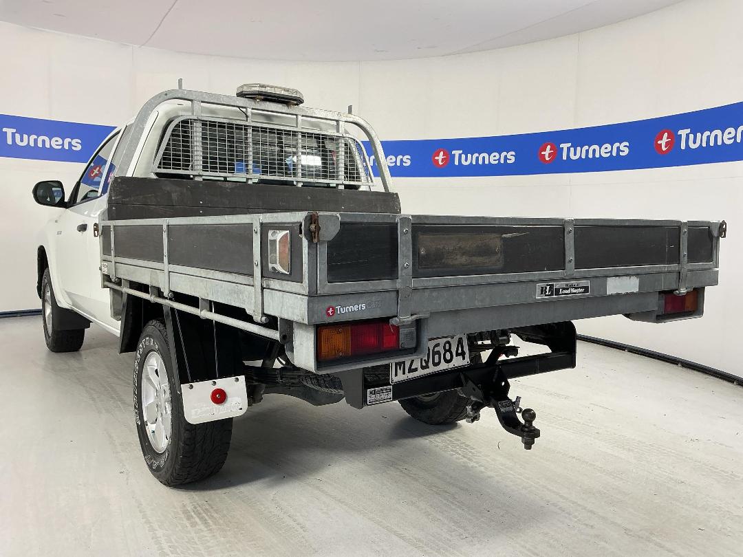 Photo '5' of Mitsubishi Triton