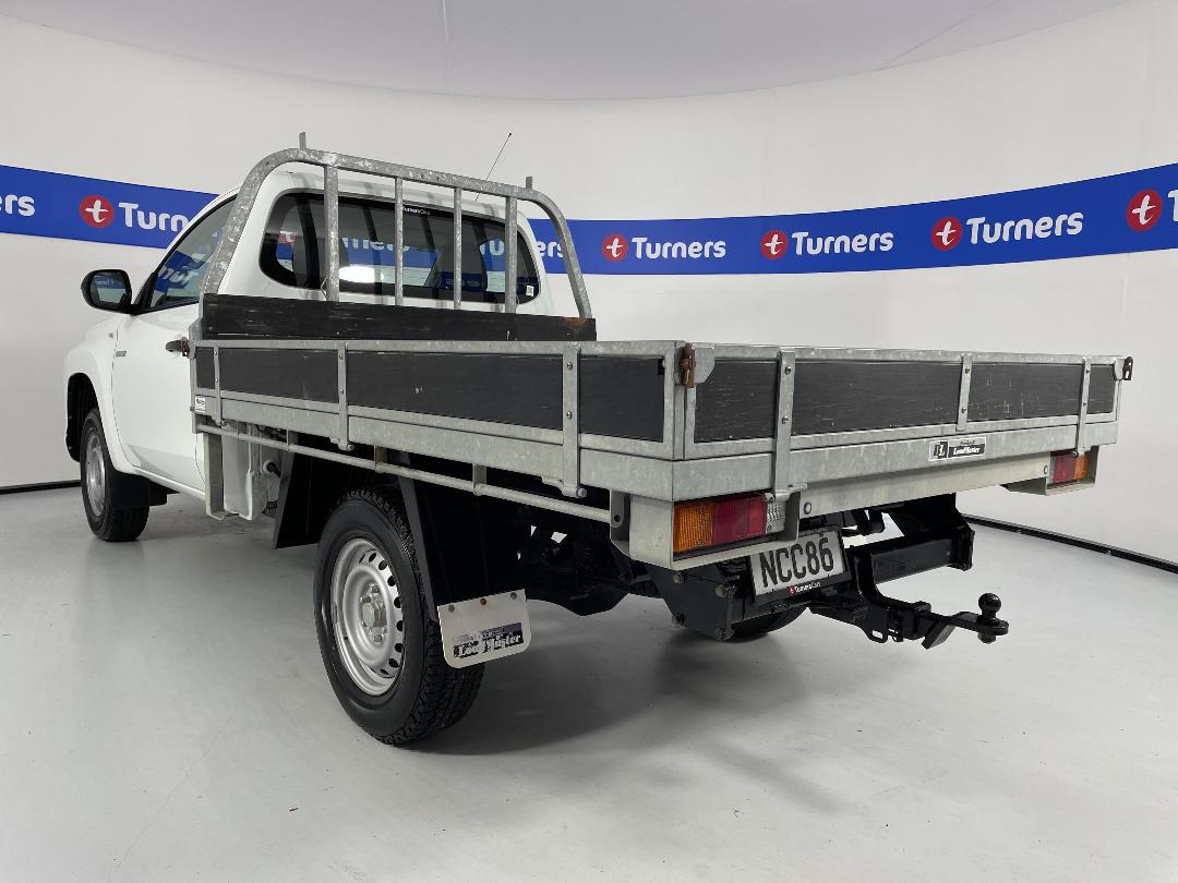 Photo '5' of Mitsubishi Triton