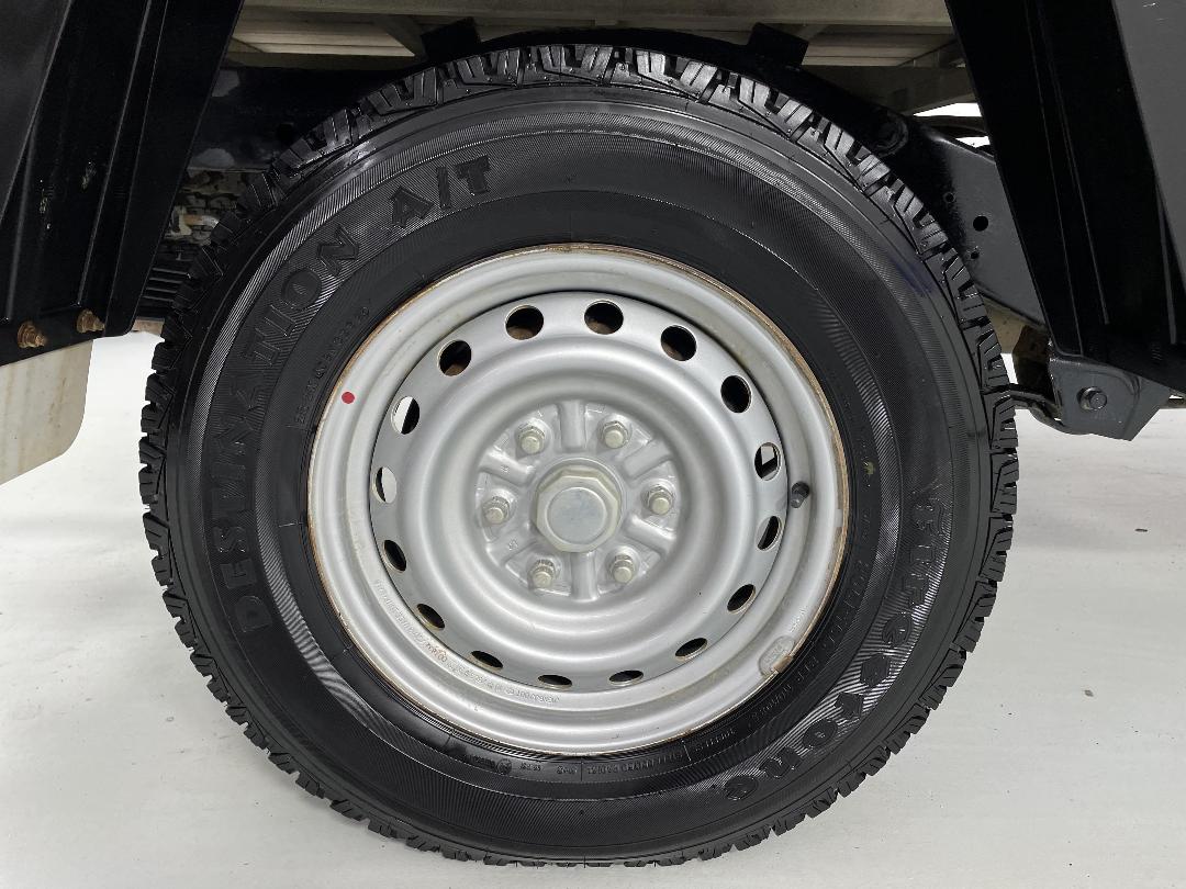 Photo '12' of Mitsubishi Triton