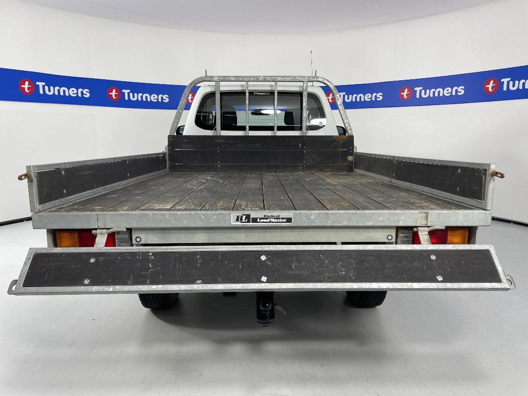 Photo '14' of Mitsubishi Triton