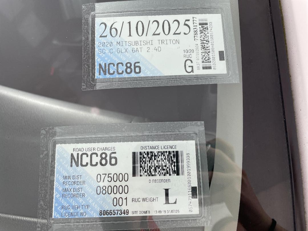 Photo '26' of Mitsubishi Triton