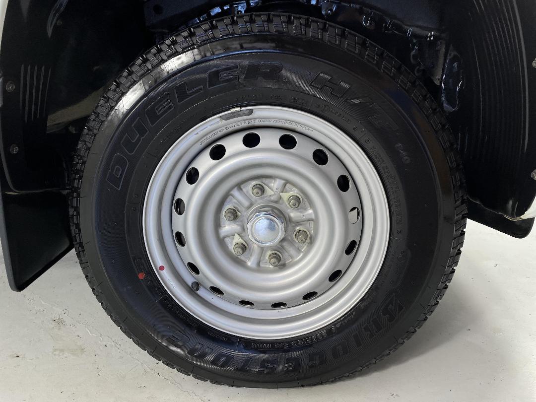 Photo '9' of Mitsubishi Triton