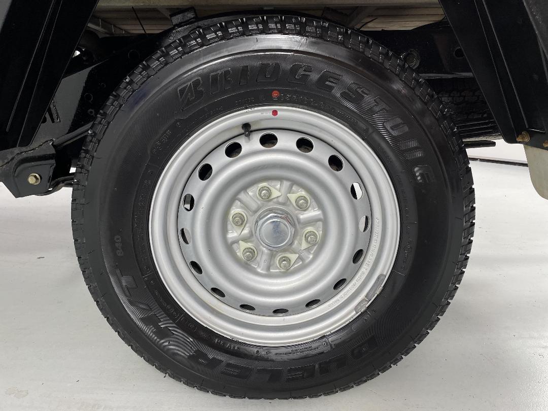 Photo '11' of Mitsubishi Triton