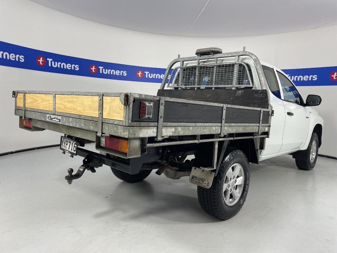 Photo '7' of Mitsubishi Triton