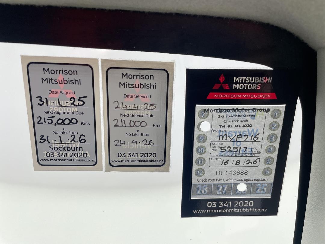 Photo '29' of Mitsubishi Triton