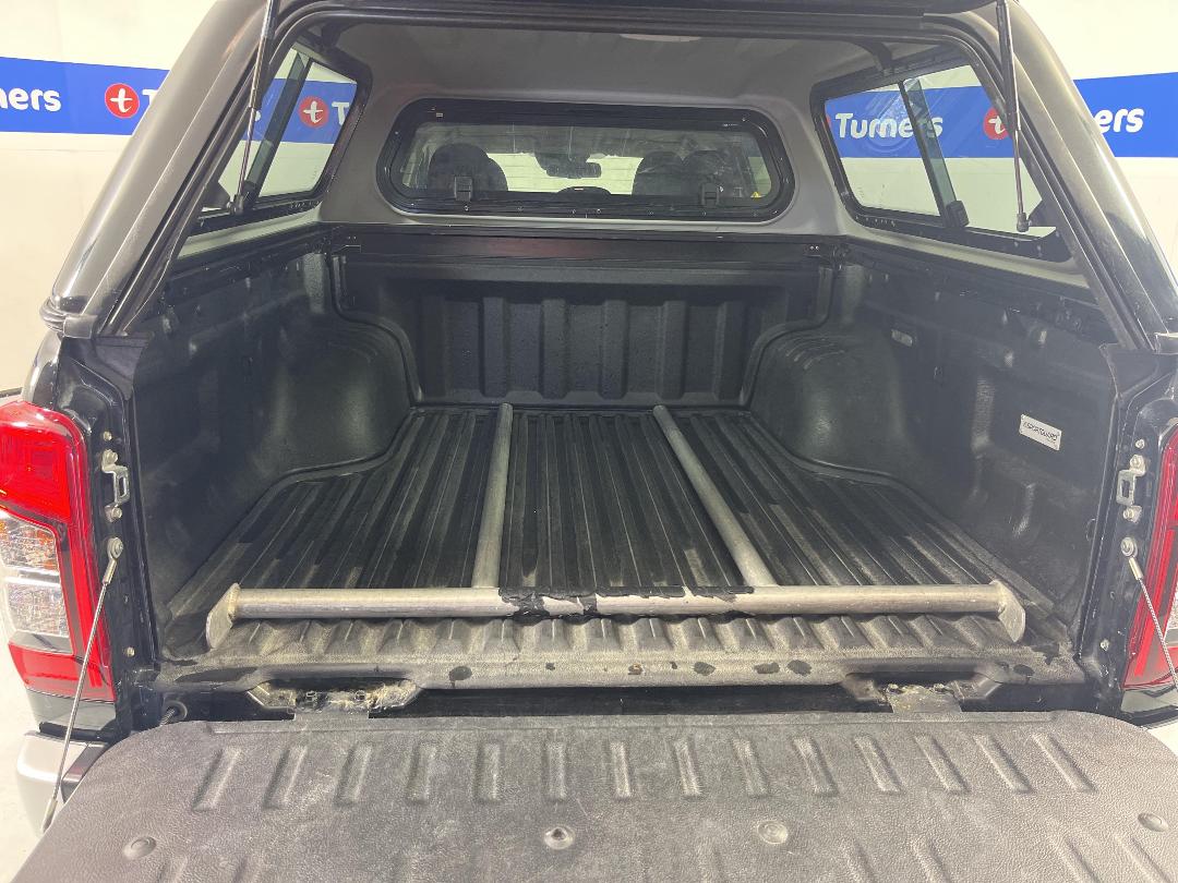 Photo '14' of Mitsubishi Triton