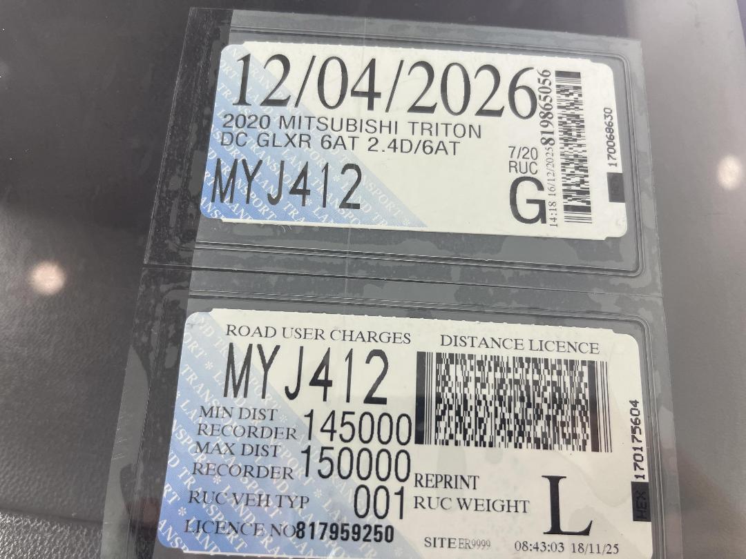 Photo '23' of Mitsubishi Triton