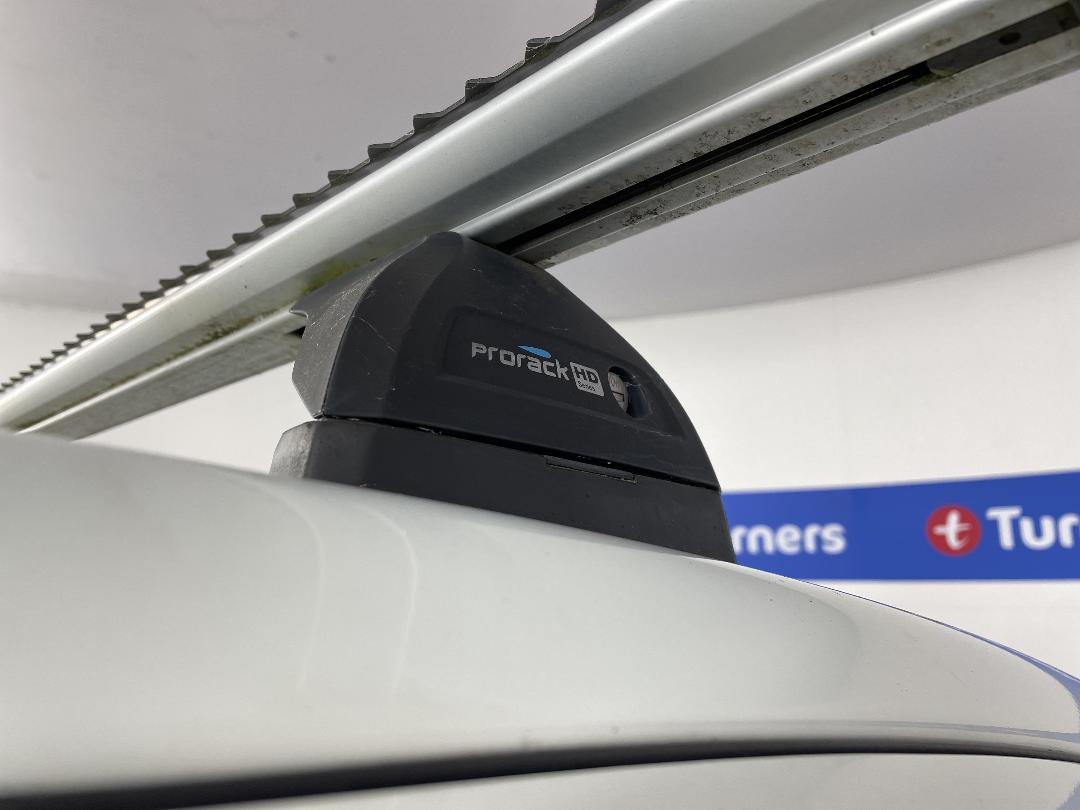 Photo '27' of Mitsubishi Triton