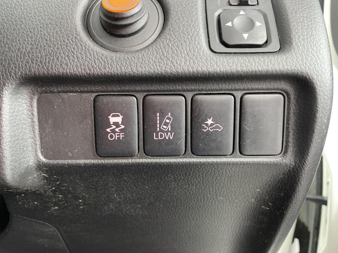 Photo '33' of Mitsubishi Triton