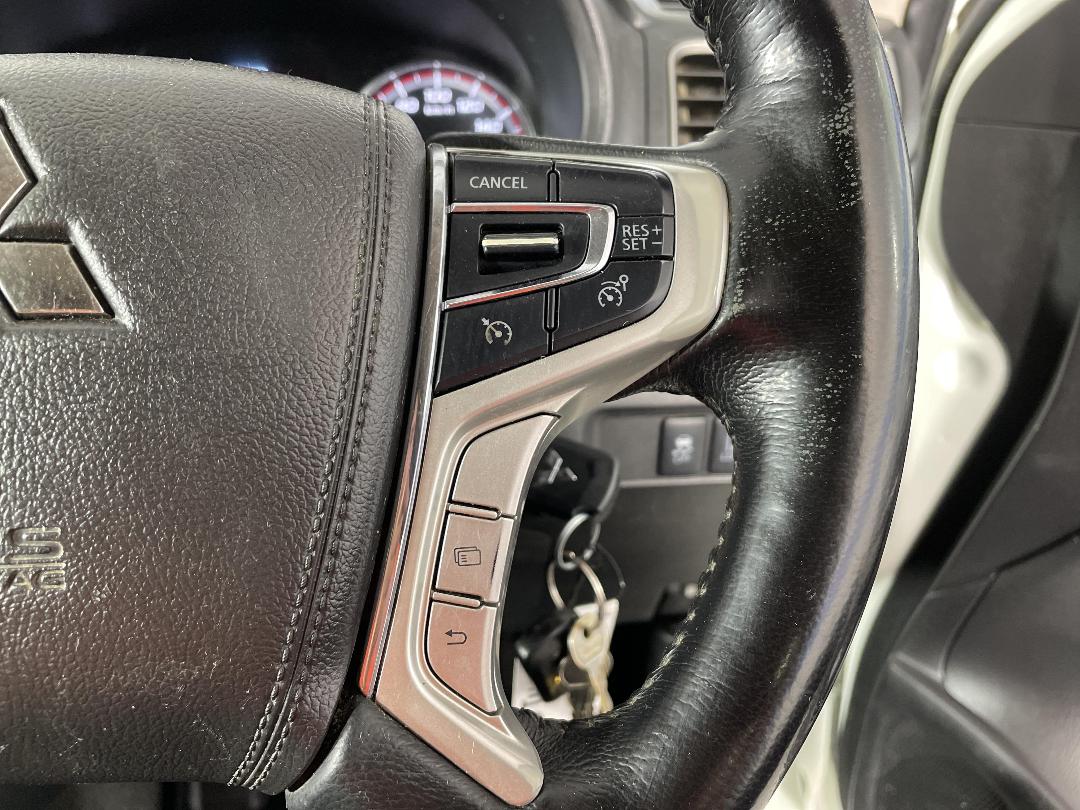 Photo '31' of Mitsubishi Triton