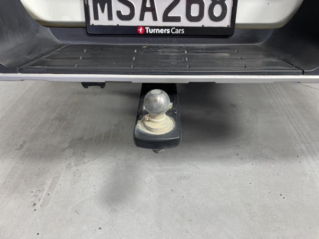 Photo '24' of Mitsubishi Triton