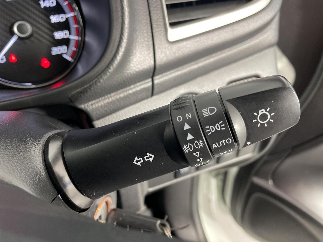 Photo '31' of Mitsubishi Triton