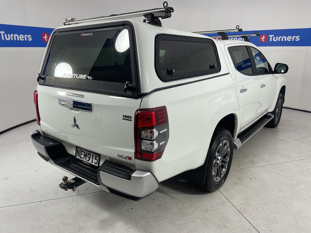 Photo '7' of Mitsubishi Triton