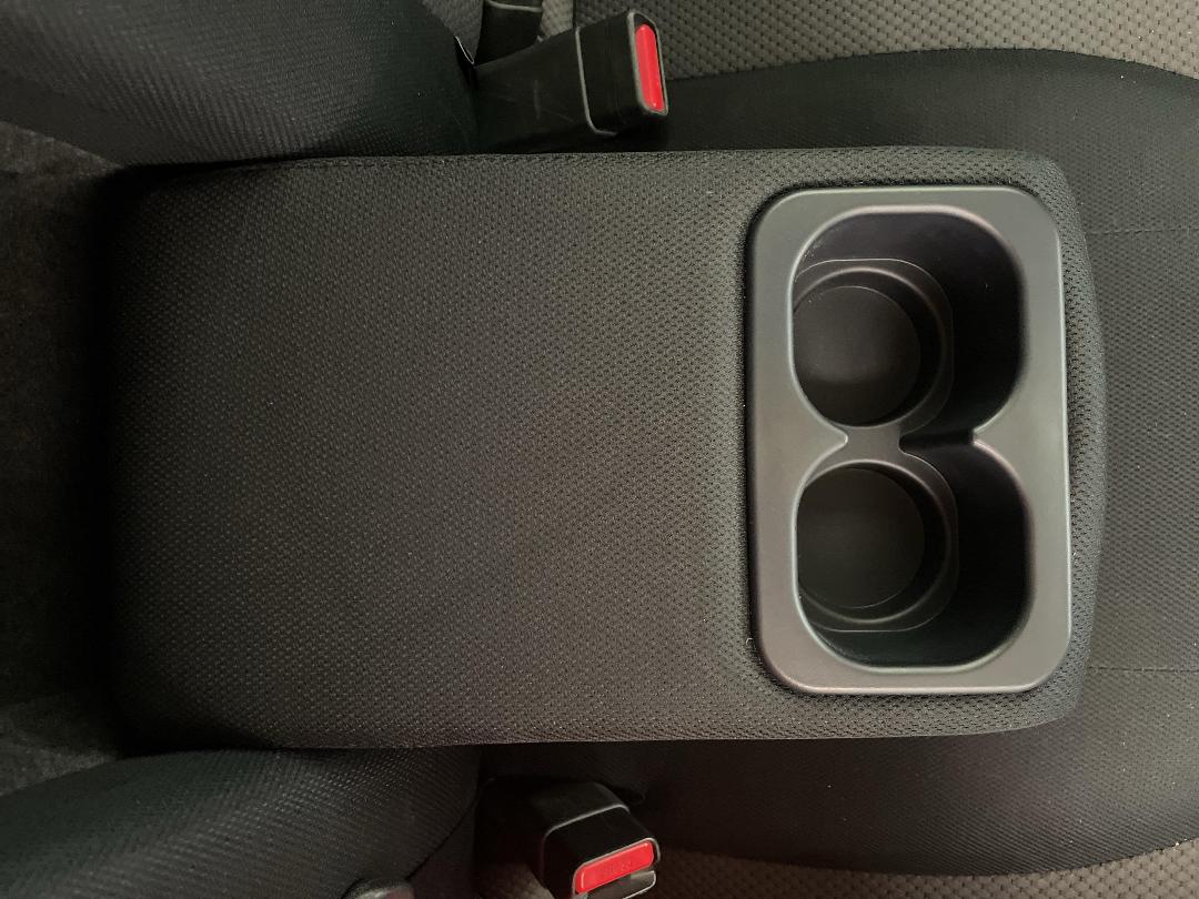 Photo '24' of Mitsubishi Triton