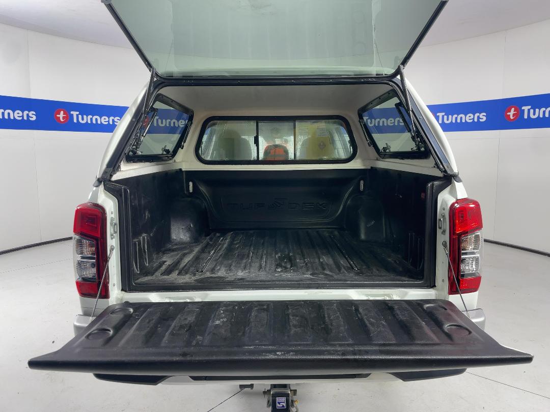 Photo '14' of Mitsubishi Triton