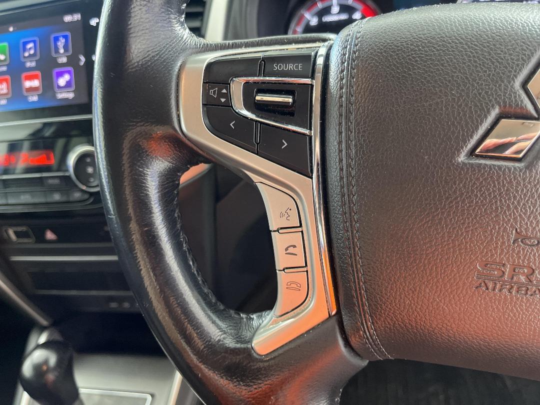 Photo '25' of Mitsubishi Triton