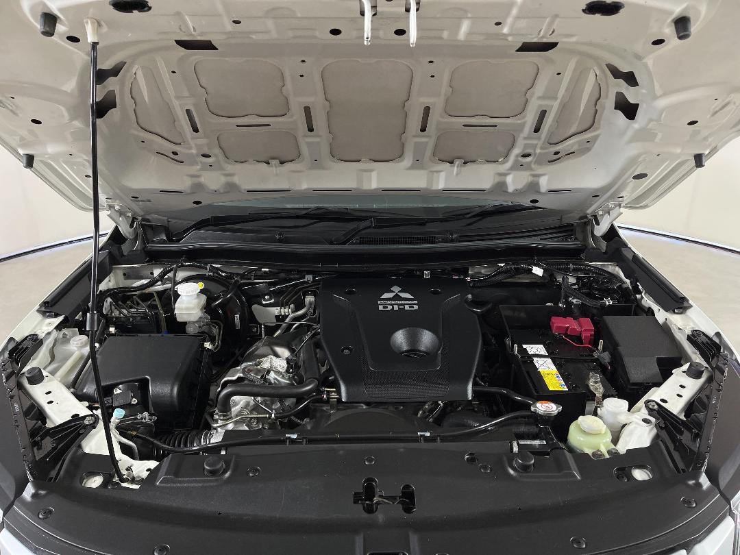 Photo '13' of Mitsubishi Triton Photo '13' of Mitsubishi Triton