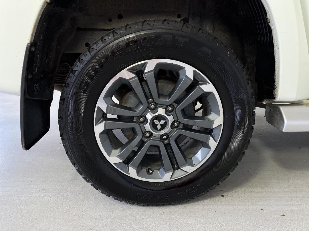 Photo '12' of Mitsubishi Triton Photo '12' of Mitsubishi Triton