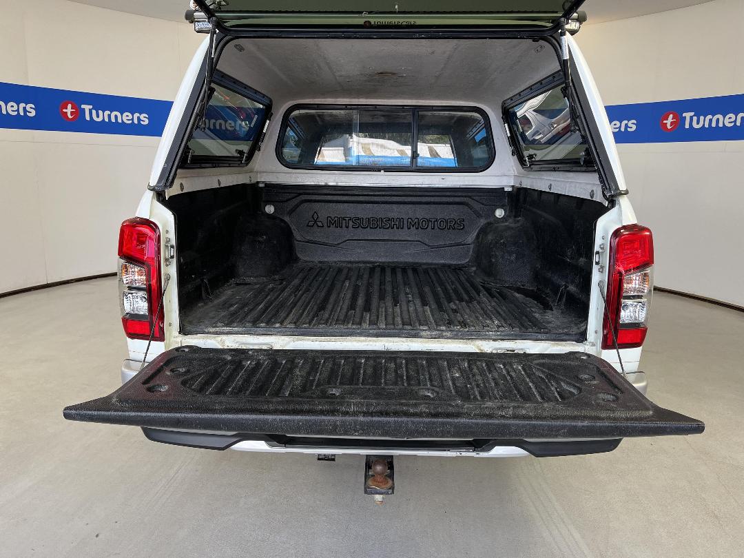 Photo '14' of Mitsubishi Triton Photo '14' of Mitsubishi Triton