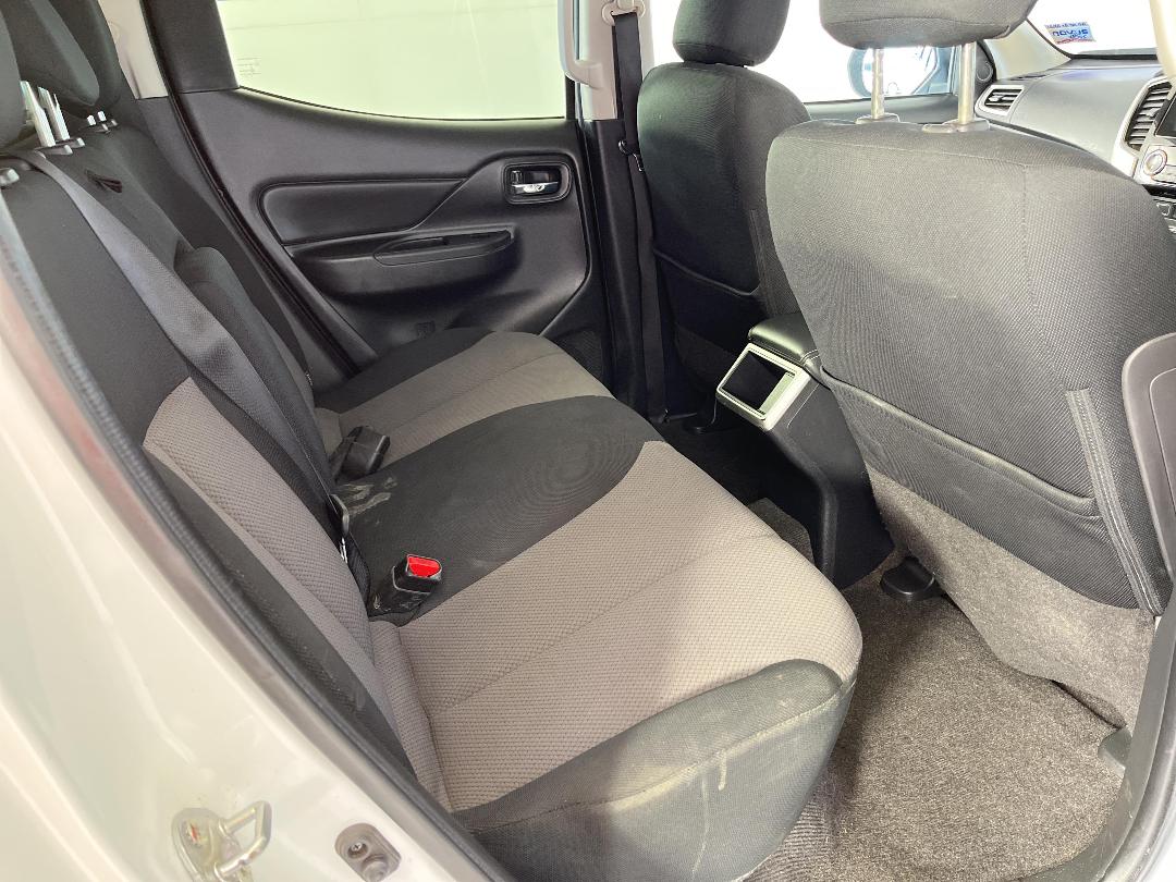 Photo '20' of Mitsubishi Triton Photo '20' of Mitsubishi Triton