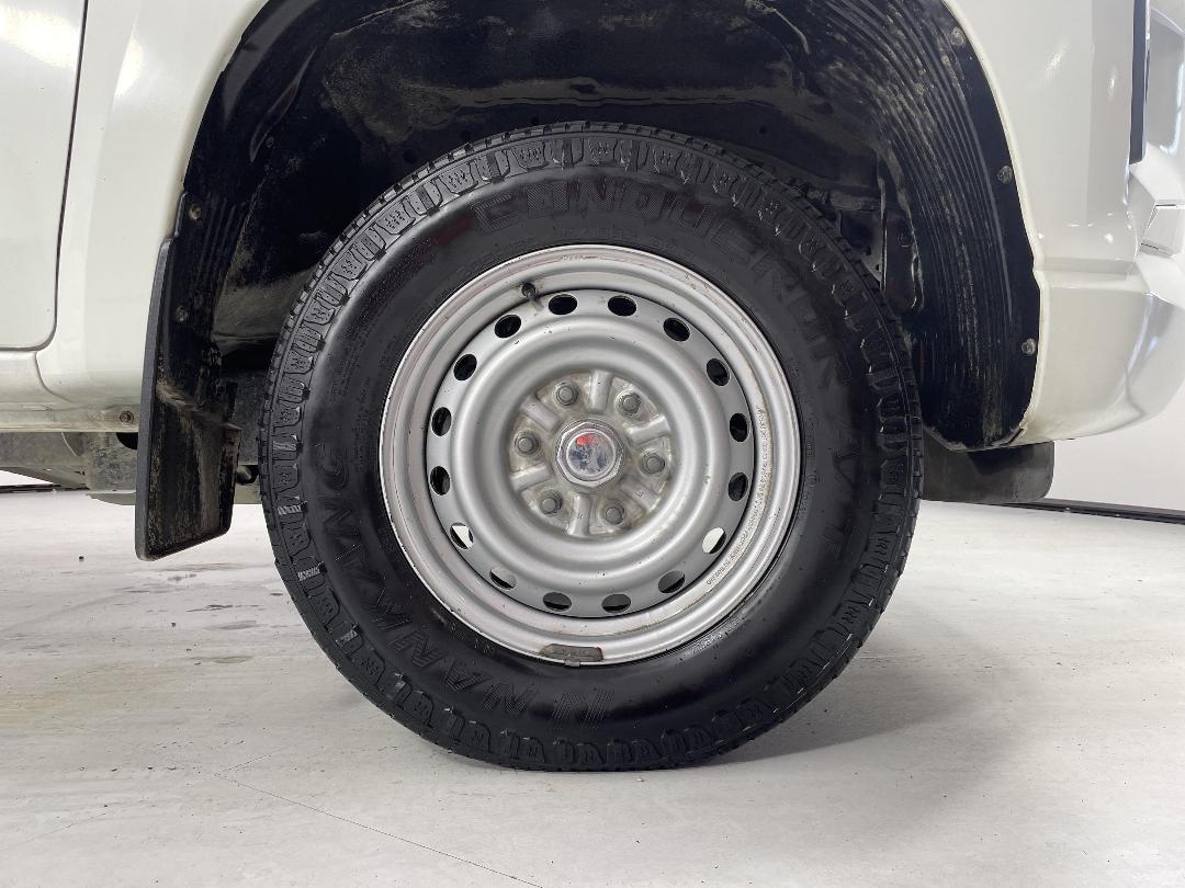 Photo '9' of Mitsubishi Triton