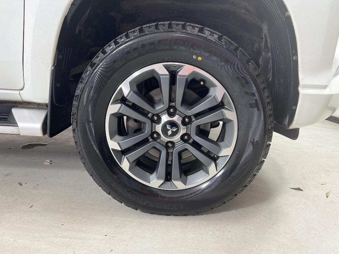 Photo '9' of Mitsubishi Triton Photo '9' of Mitsubishi Triton