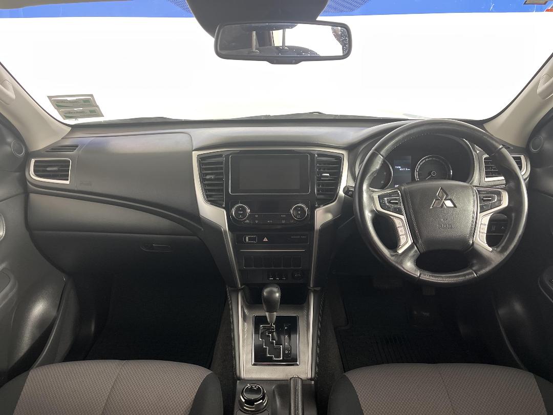 Photo '17' of Mitsubishi Triton Photo '17' of Mitsubishi Triton