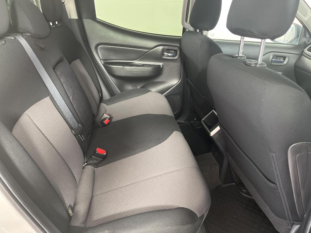 Photo '20' of Mitsubishi Triton Photo '20' of Mitsubishi Triton