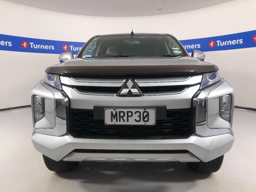 Photo '2' of Mitsubishi Triton