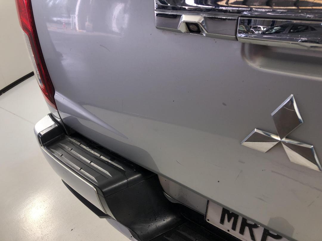 Photo '32' of Mitsubishi Triton