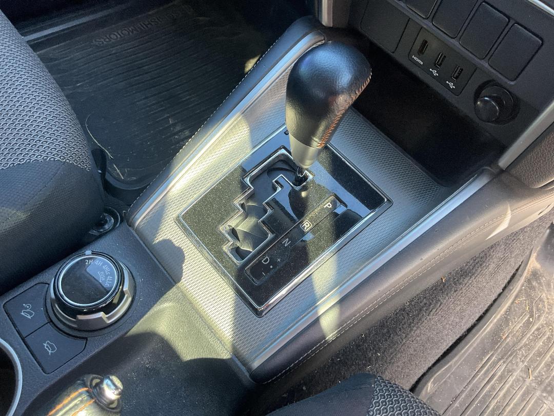 Photo '12' of Mitsubishi Triton DC Glsb 4WD 6AT Photo '12' of Mitsubishi Triton DC Glsb 4WD 6AT