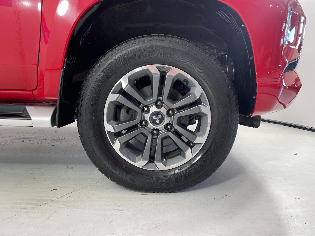 Photo '9' of Mitsubishi Triton Photo '9' of Mitsubishi Triton