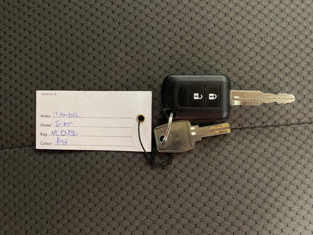 Photo '22' of Mitsubishi Triton Photo '22' of Mitsubishi Triton