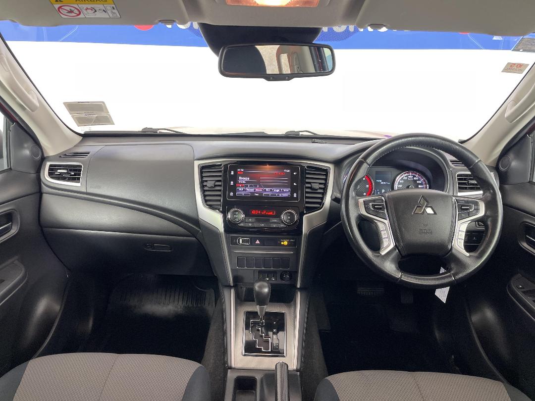 Photo '17' of Mitsubishi Triton Photo '17' of Mitsubishi Triton