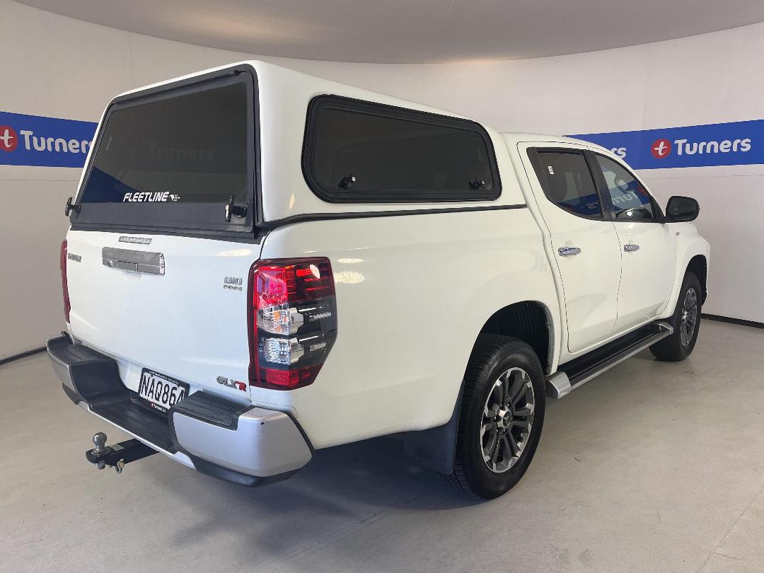 Photo '7' of Mitsubishi Triton