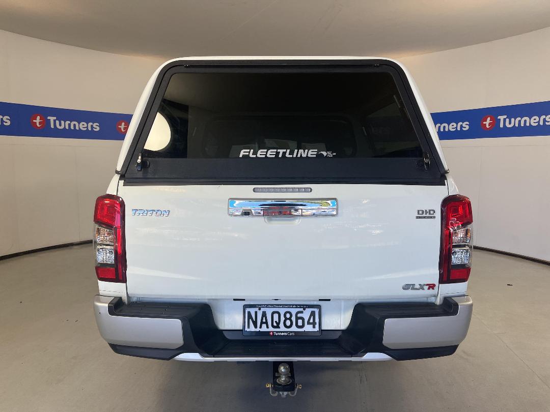 Photo '6' of Mitsubishi Triton