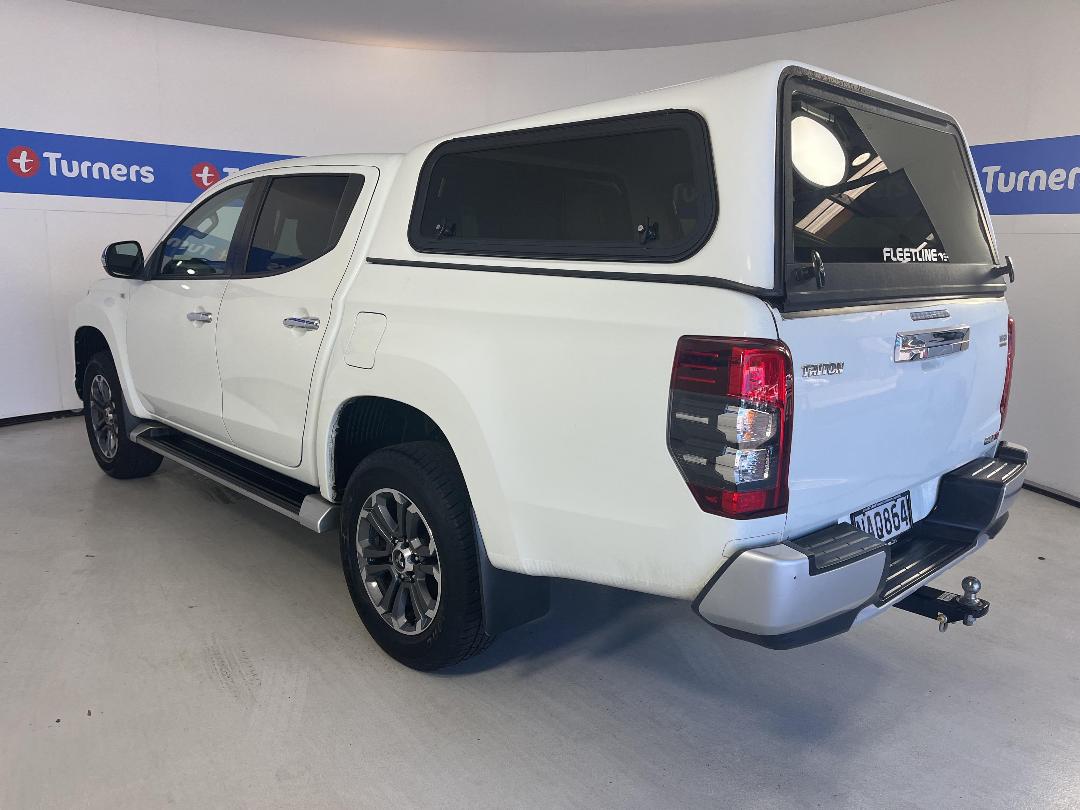 Photo '5' of Mitsubishi Triton