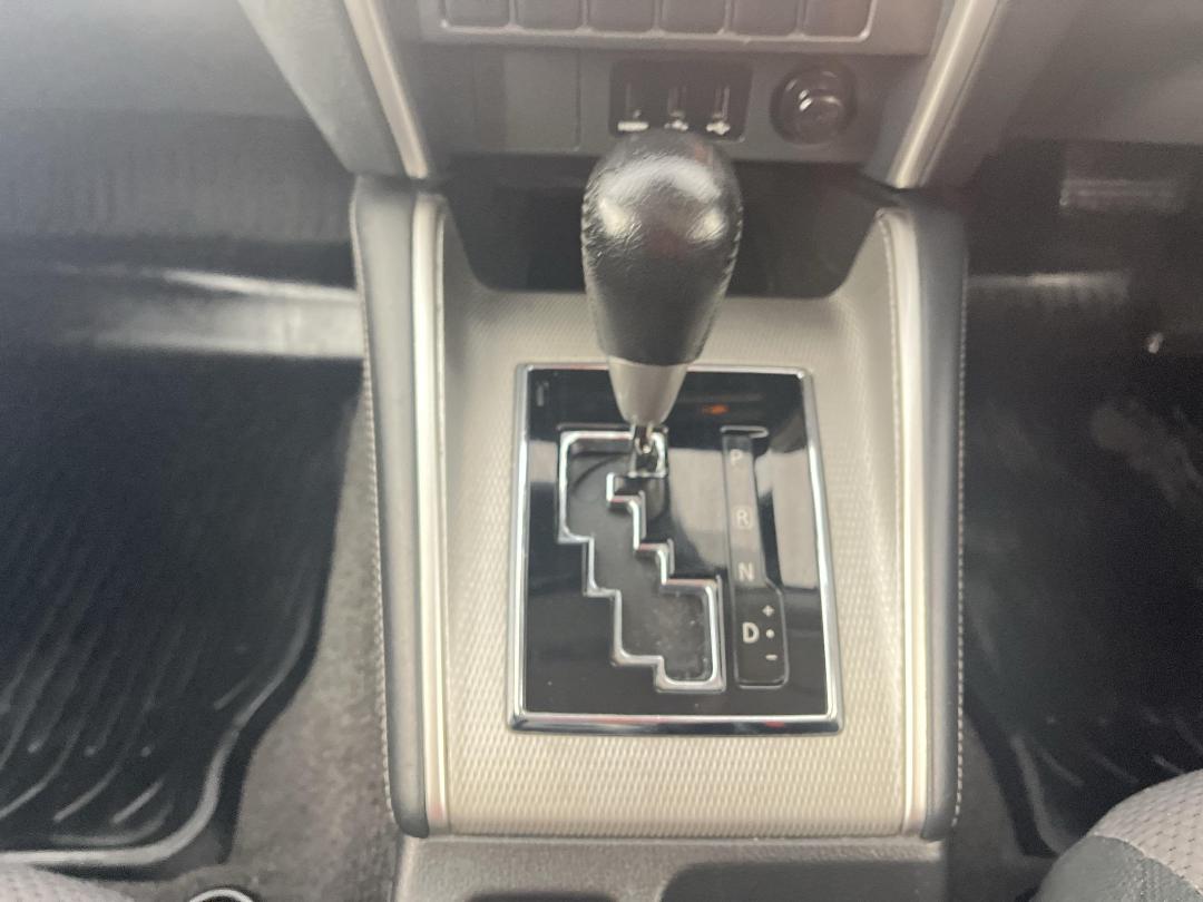 Photo '18' of Mitsubishi Triton