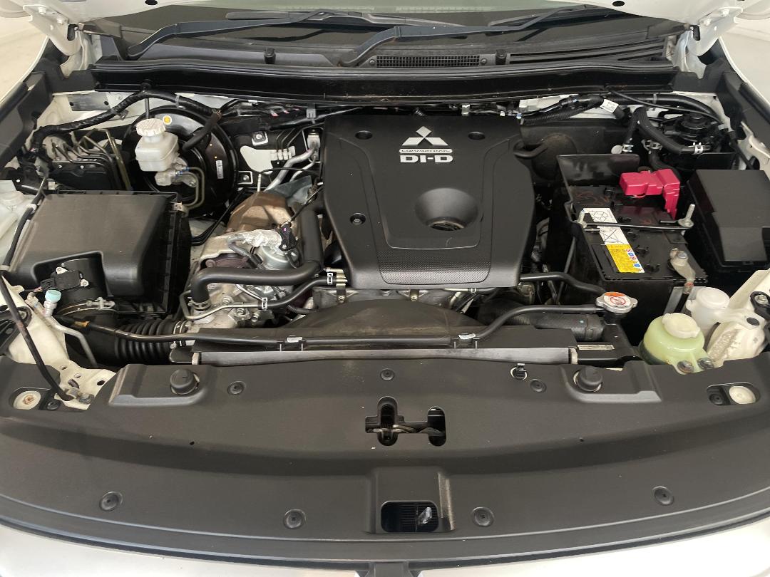 Photo '13' of Mitsubishi Triton Photo '13' of Mitsubishi Triton