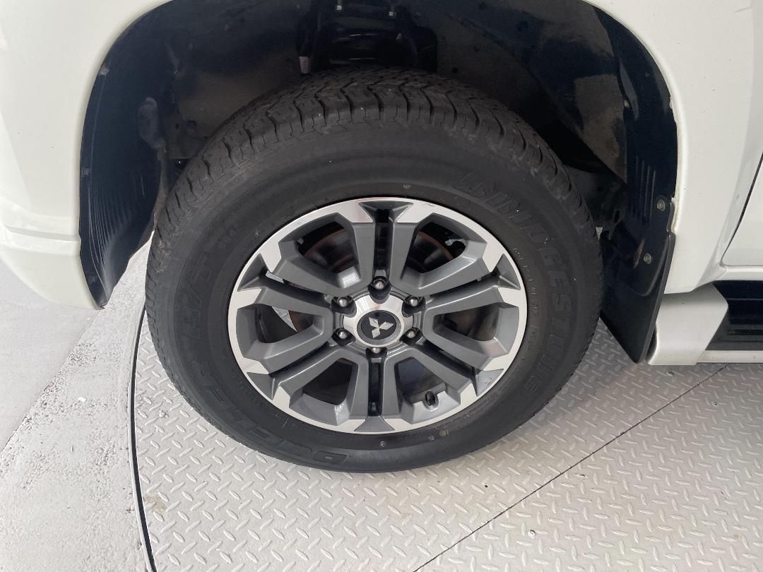 Photo '10' of Mitsubishi Triton Photo '10' of Mitsubishi Triton