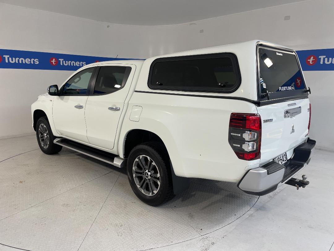 Photo '5' of Mitsubishi Triton