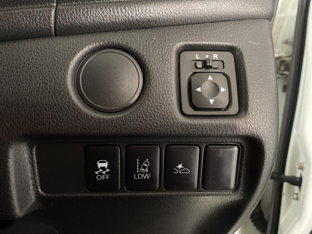 Photo '25' of Mitsubishi Triton